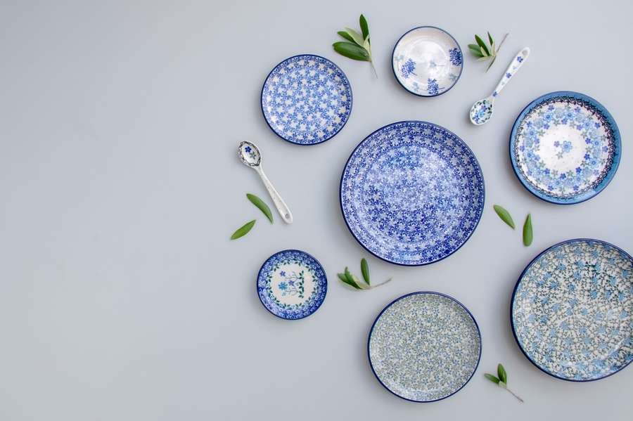 【新品・未使用】美しいポーランド製の陶器食器セット　Bunzlau Castle 新品・未使用】美しいポーランド製の陶器食器セット Bunzlau Castle